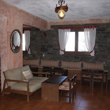 Xirokampi Faris Hotel מראה חיצוני תמונה