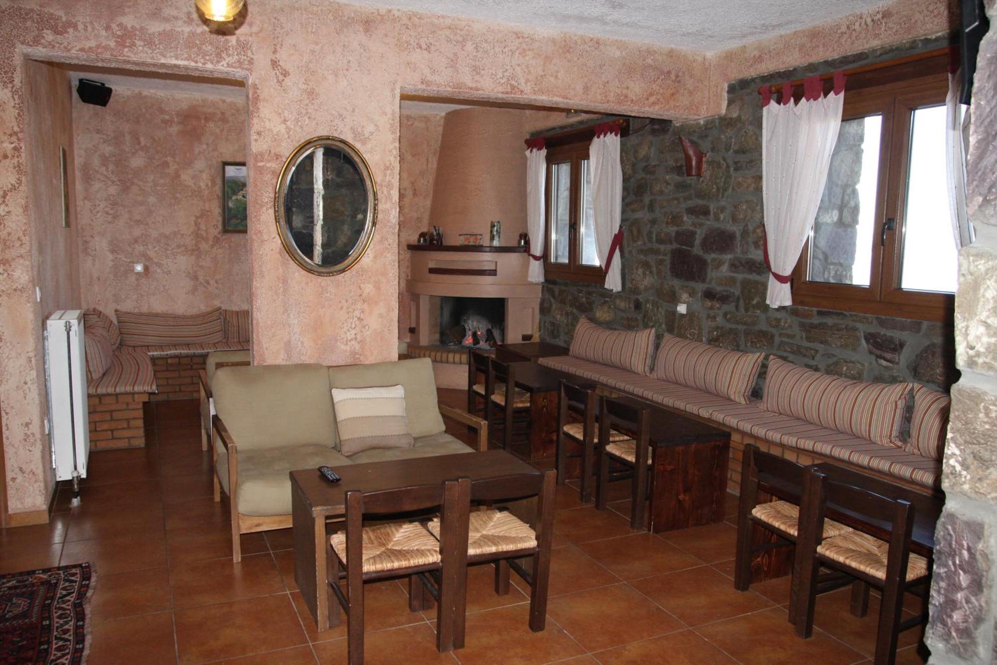 Xirokampi Faris Hotel מראה חיצוני תמונה