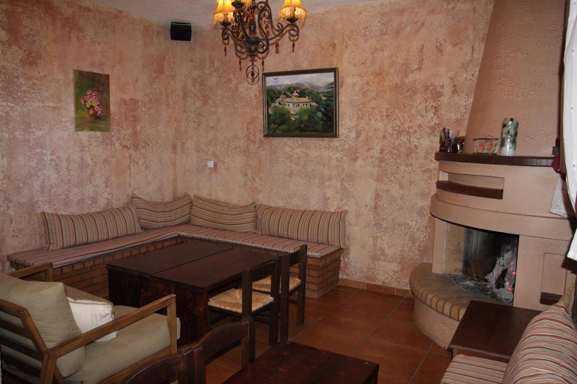 Xirokampi Faris Hotel מראה חיצוני תמונה