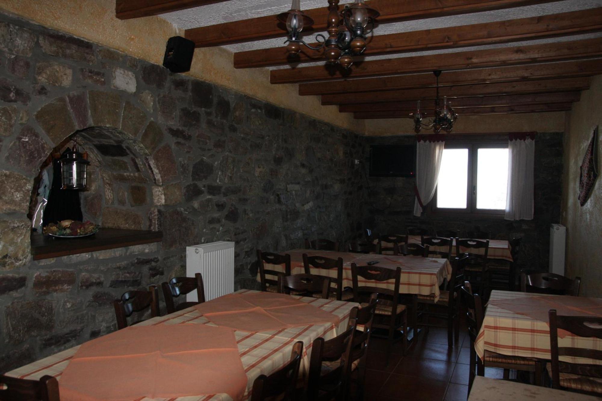 Xirokampi Faris Hotel מראה חיצוני תמונה